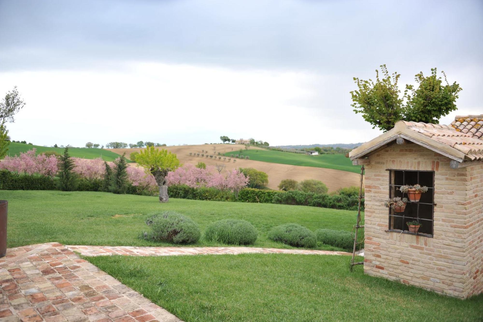 Solea Relais Di Charme- Adults Only Guest House Trecastelli Exterior photo